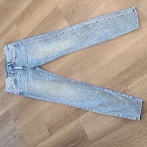 Gap  Light Acid Wash EUC Jeans